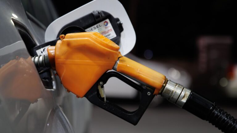 akaryakit ve motorine artirim bekleniyor simdiki akaryakit fiyatlari ne 8YE3KQnQ
