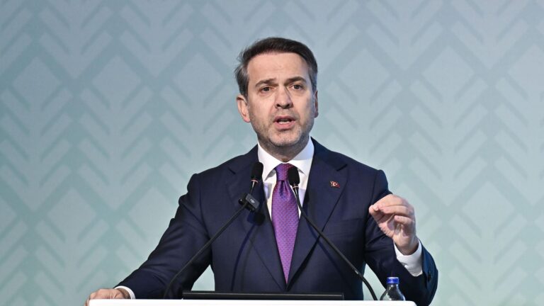 bakan bayraktar saldiri durumunda turkakimin alternatifi yok MPJYttGh