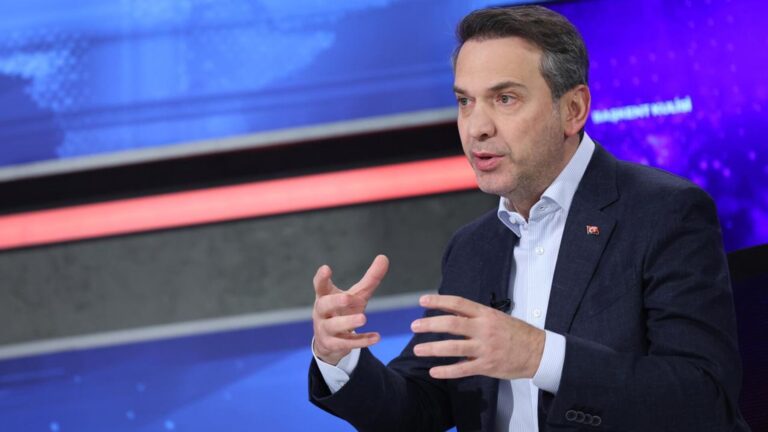 Bayraktar: Türkiye ve Venezuela ortasında potansiyel fırsatları değerlendirdik 5 bayraktar turkiye ve venezuela ortasinda potansiyel firsatlari degerlendirdik nlKKUb2f