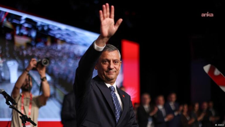 CHP'de harikulâde kurultay için 12 Temmuz hazırlığı 1 chpde harikul de kurultay icin 12 temmuz hazirligi MWP8Rgye