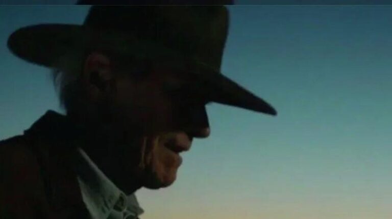 clint eastwood 96 yasinda emekli oluyor ZVU7QsxZ