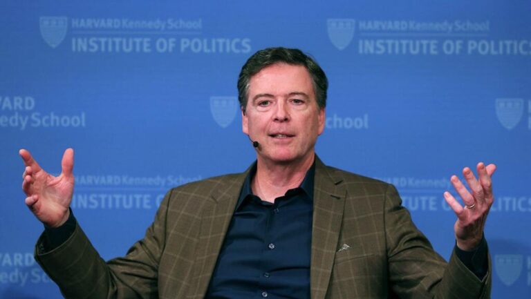 eski fbi yoneticisi deniz kabuklariyla trumpi tehdit saviyla mahkemeye cikti dakikalar icinde hur kaldi AC9We3fW
