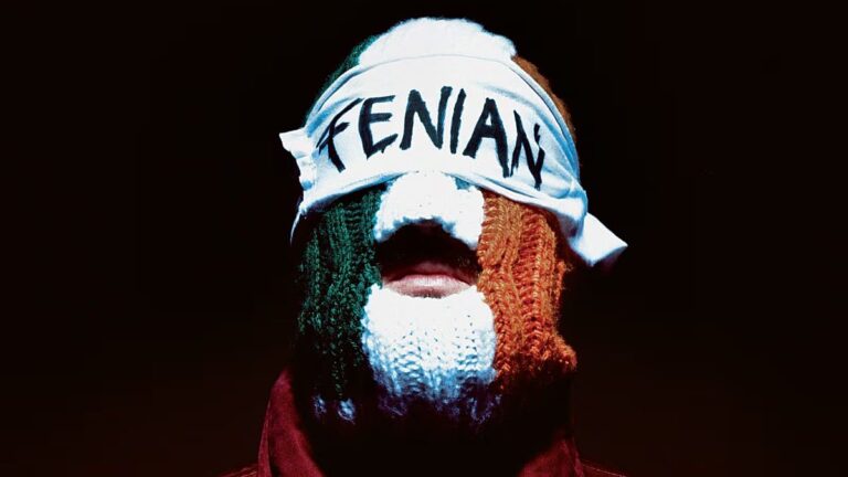 fenian irlandali hip hop uclusu kneecap provokasyonun cok daha fazlasiyla geri donuyor 62zS3fTU