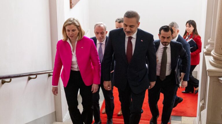 fidan onumuzdeki birkac gun cok kiymetli Hperh19F