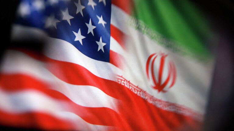 iranli uzman abd yagmala ve yonet politikasiyla iranin zenginliklerini hedefliyor dztZldsk