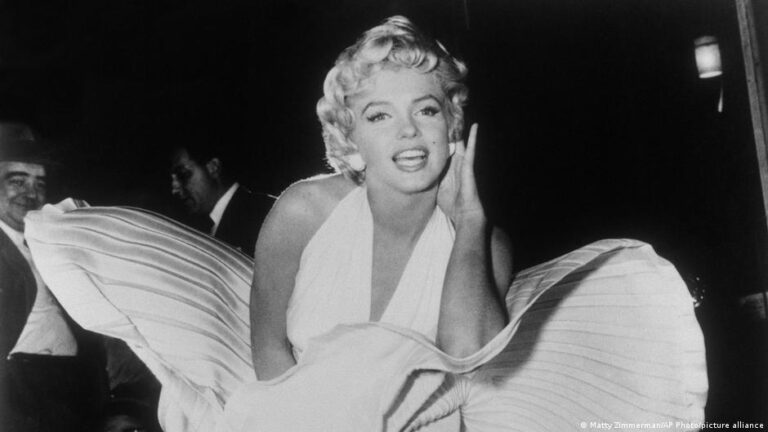 marilyn monroe yine doguyor o artik bir feminist c7X6w3R6