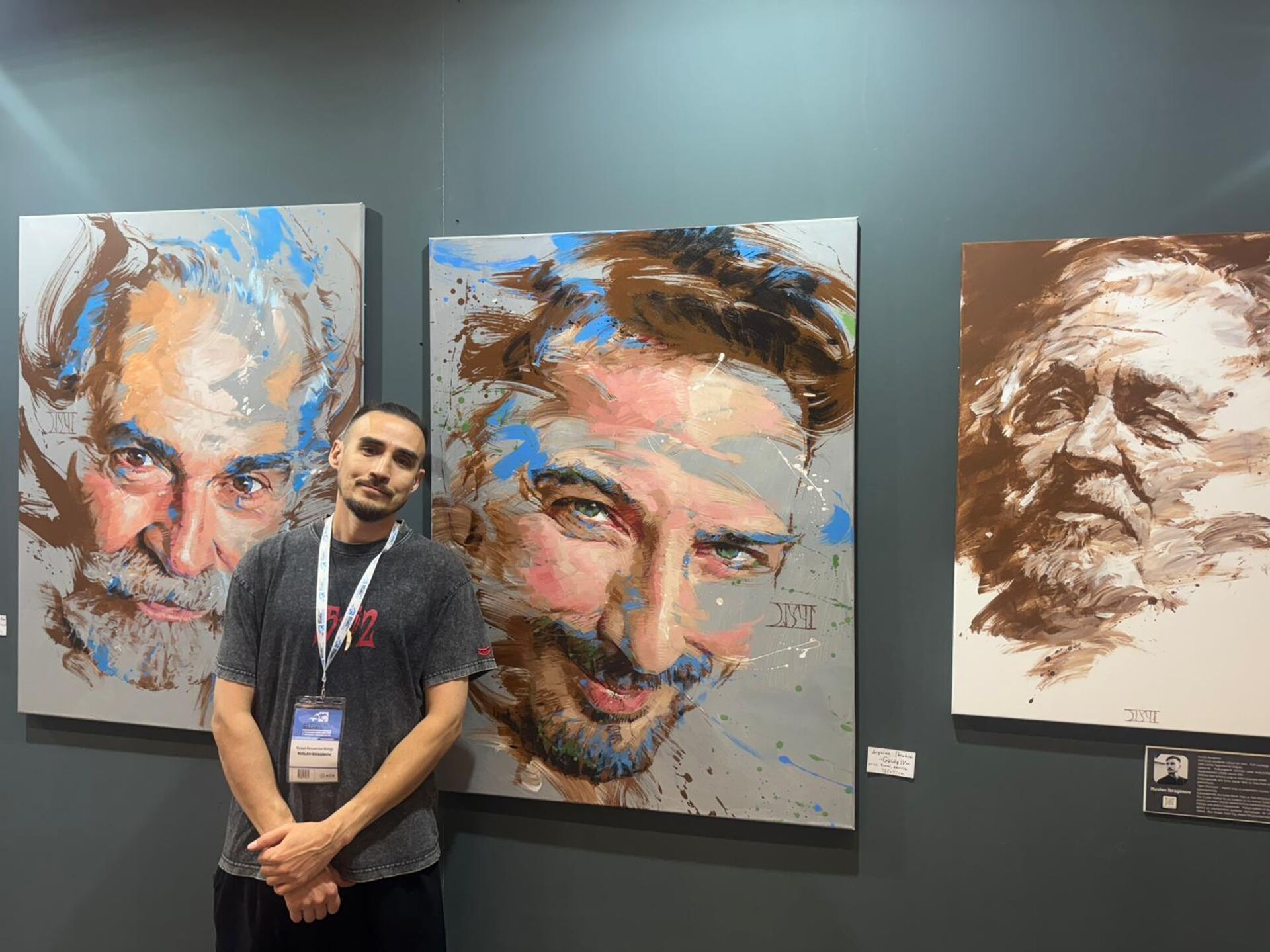 memleketler arasi cagdas sanat fuarina agir ilgi binlerce eser tipki cati altinda 0 yKZlmrjs