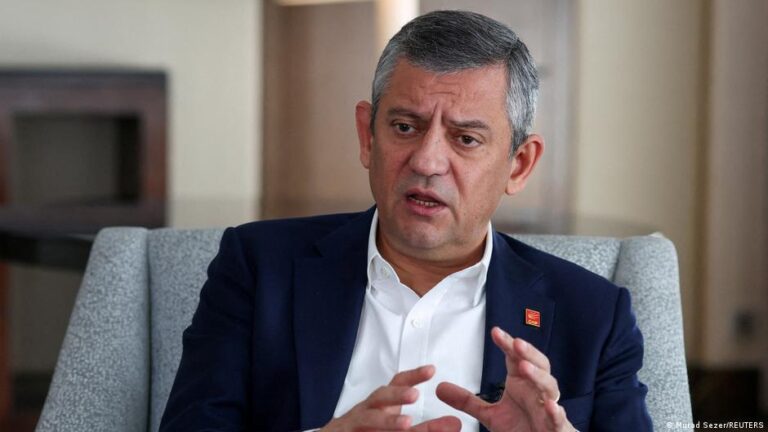 ozgur ozel bu erdoganla milletin sikintisidir l8uyVkJd