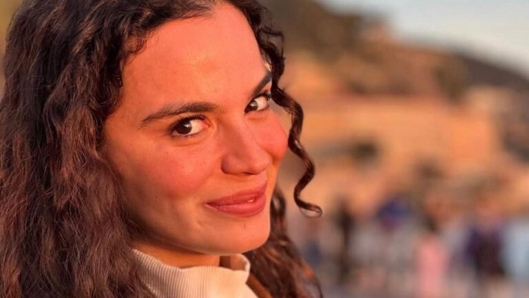 pes pese 7 defa ameliyat olmustu oyuncu asli bekiroglu son durumunu paylasti jdhMQNzv