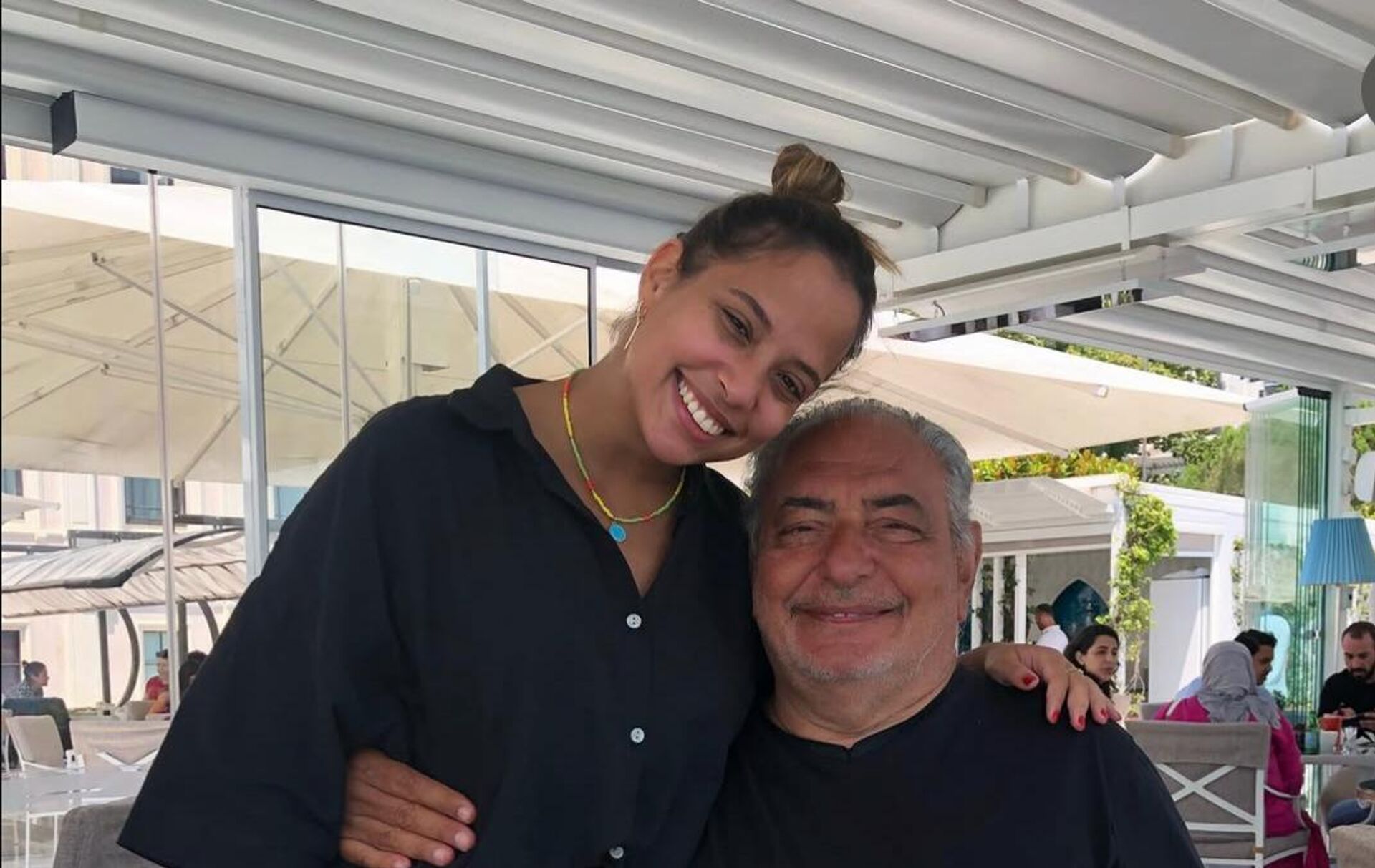 reha muhtarin vefatinin akabinde kizi ayse nazlidan birinci aciklama 0 cKiwra4m