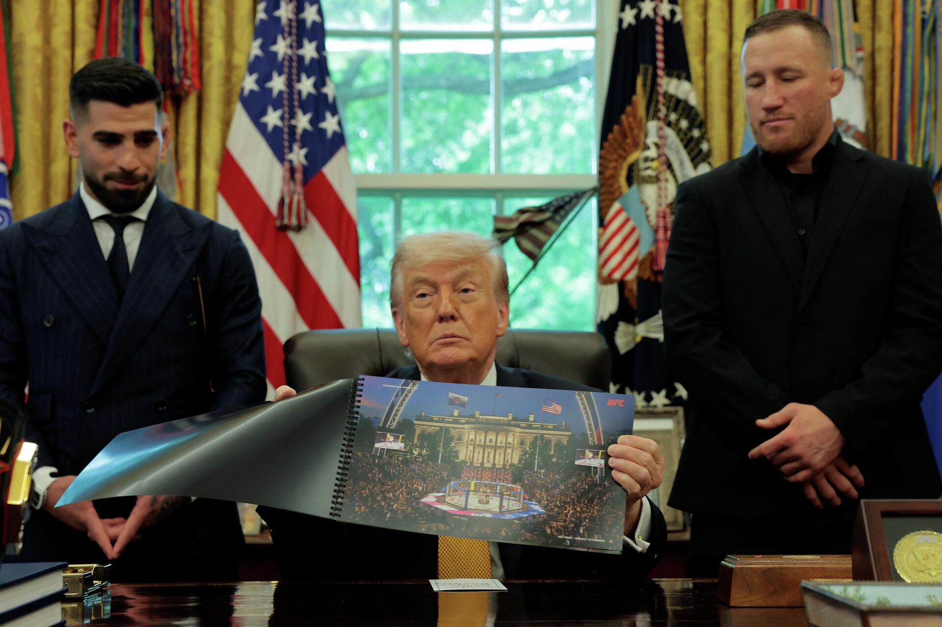 trump beyaz sarayda yapilmasi planlanan kafes dovusunden bahsetti dunyanin en buyuk sovu 1 Q8gAphGE