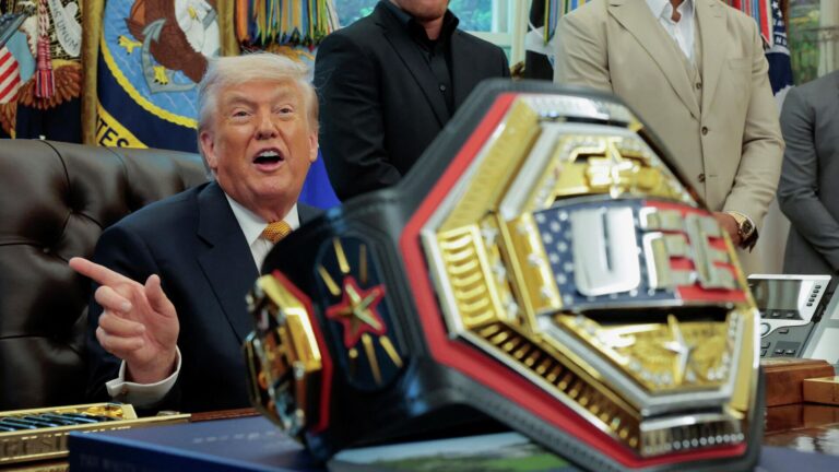 trump beyaz sarayda yapilmasi planlanan kafes dovusunden bahsetti dunyanin en buyuk sovu BvpqCash