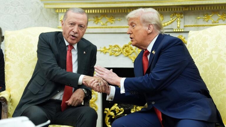 trump erdogan ile cok duzgun bir telefon gorusmesi yaptik onunla obur kimsenin sahip olmadigi 6TlewcPd
