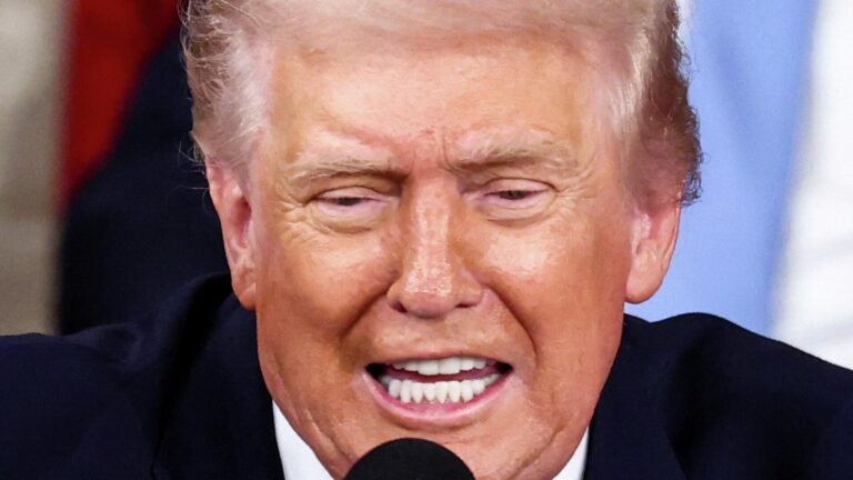 trumptan hurmuz bogazinin acilmasindan sonra birinci aciklama tesekkur ederim JtFJUKDv