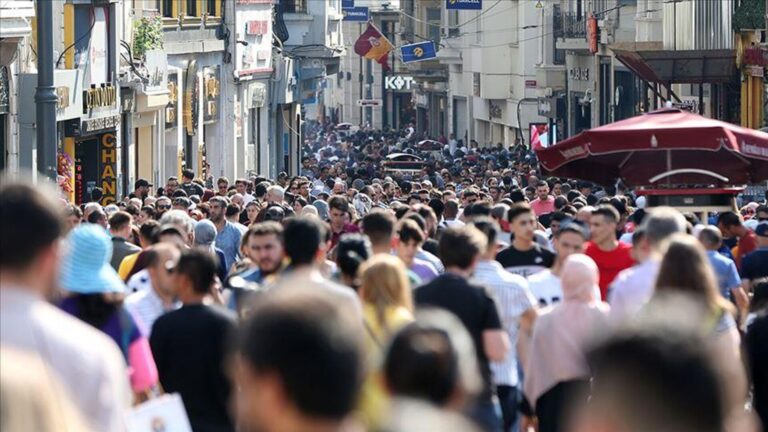 turkiyede issizlik orani yuzde 81e geriledi 52kiLCBT